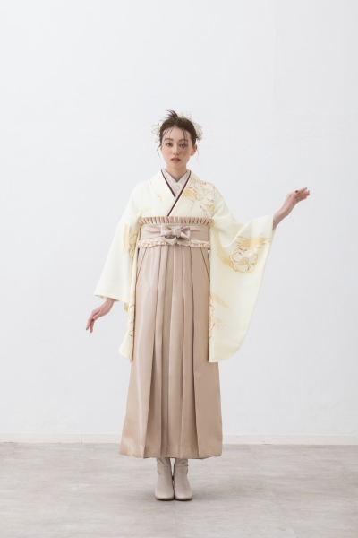 RM-203-ﾎﾜｲﾄｺﾞｰﾙﾄﾞ